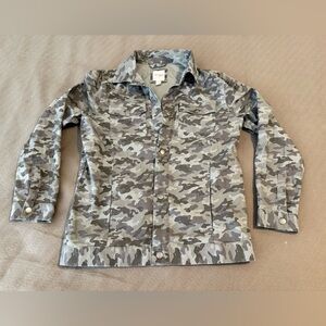 Cat & Jack NWOT Army Camouflage snap up jacket military 💚🩶💚🩶 camo 👀 coat hunt